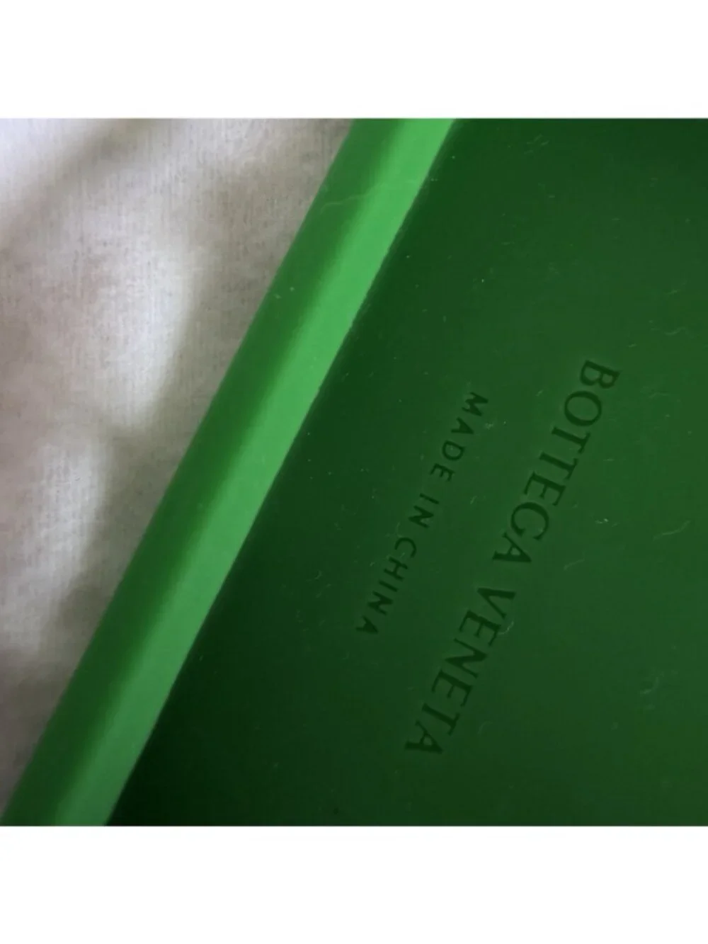 NEW BOTTEGA Veneta iPhone 16 Pro Case Green Parakeet Rubber